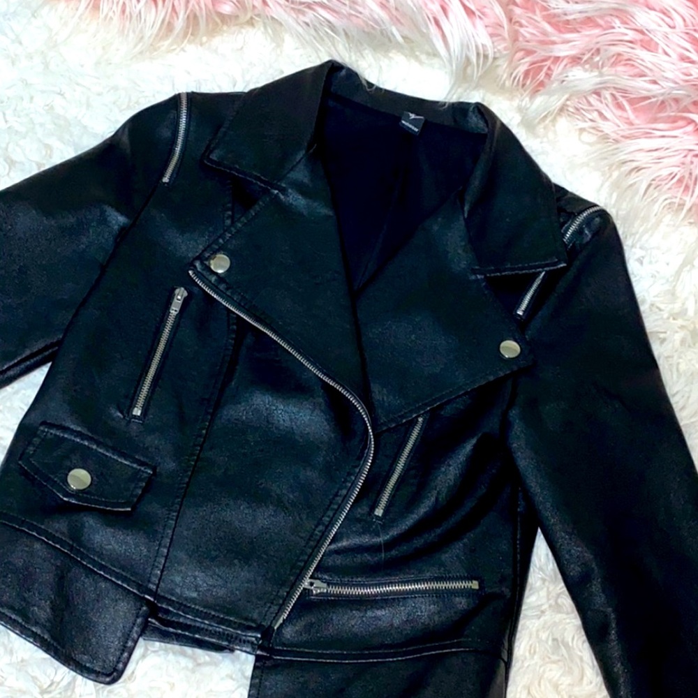 🦋🖤black leather jacket🖤🦋